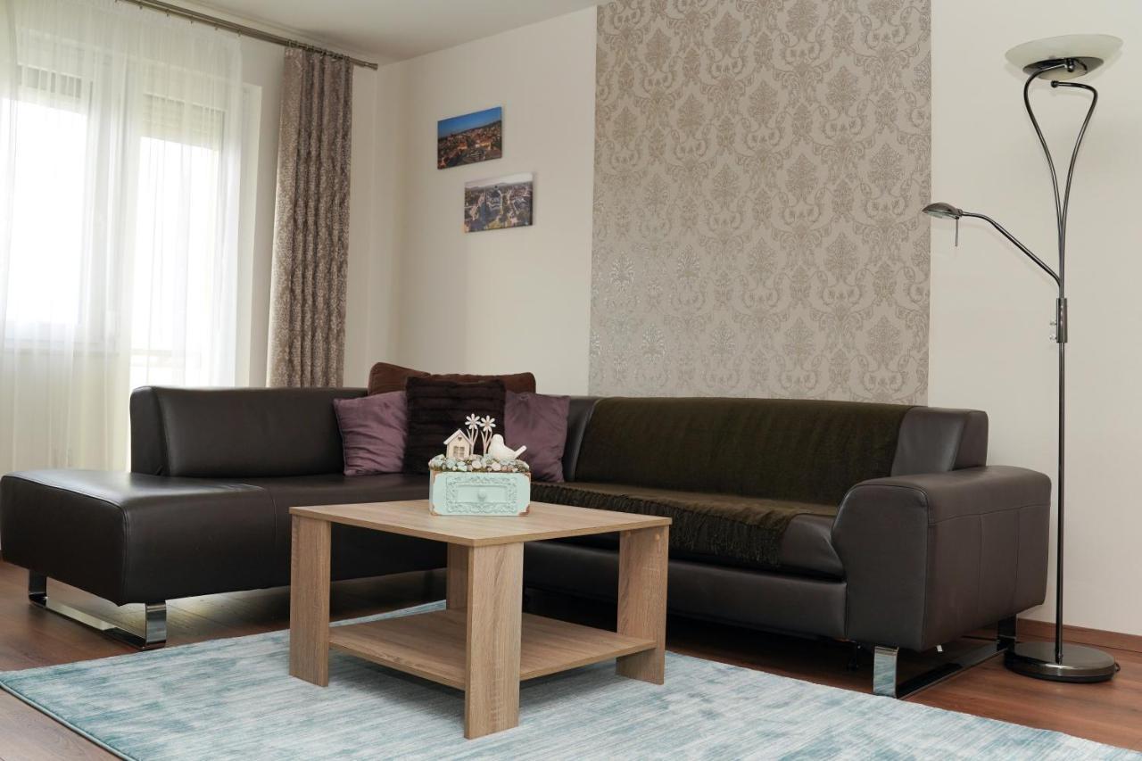 The Pearl Of Zsofia Apartment Esztergom Exterior photo